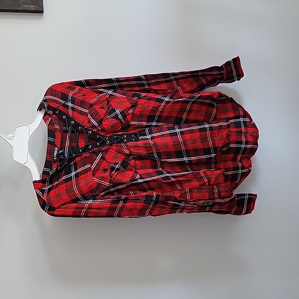 Sexy laced cleavage flannel